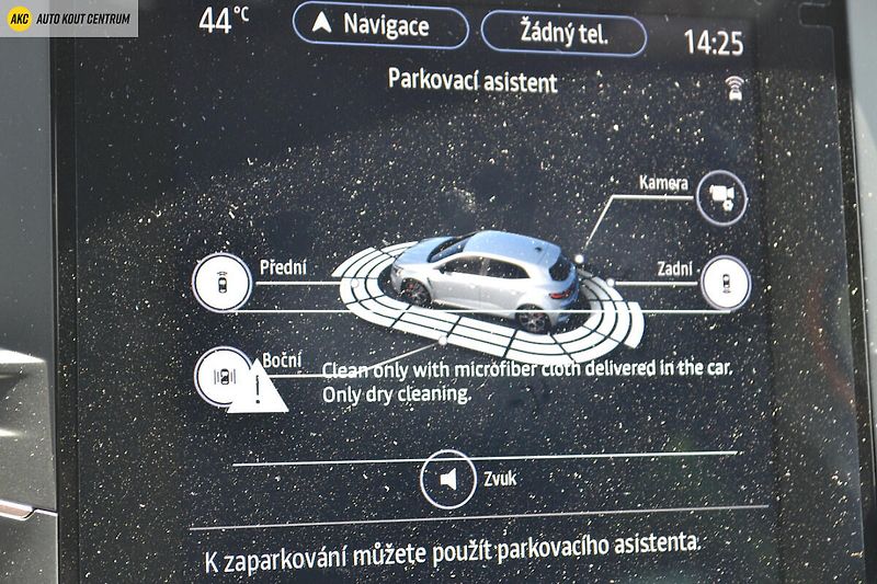 Renault Mégane R.S. TROPHY 1.8TCE 300 EDC - fotka 33 z 54