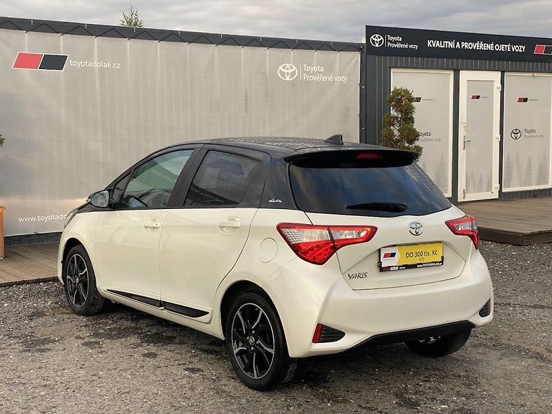 Toyota Yaris 1.5i, ČR-1m, Selection, manual - fotka 5 z 15