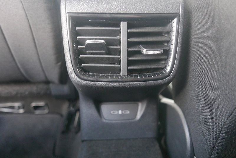 Škoda Fabia (2024) 1.0 TSI 85kW M6° Top Selection - fotka 26 z 31