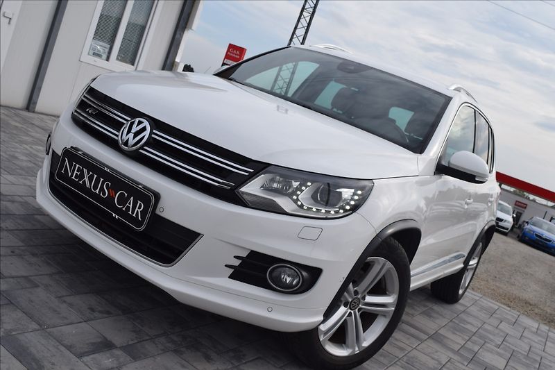 Volkswagen Tiguan 2,0 TDi 81KW R-LINE - fotka 1 z 51