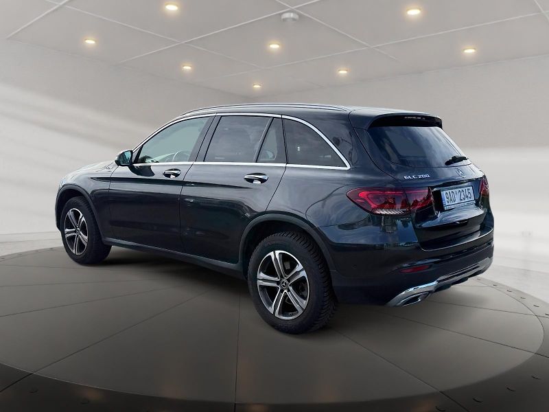Mercedes-Benz GLC (2022) 200 145kW 4MATIC CZ DPH - fotka 4 z 11