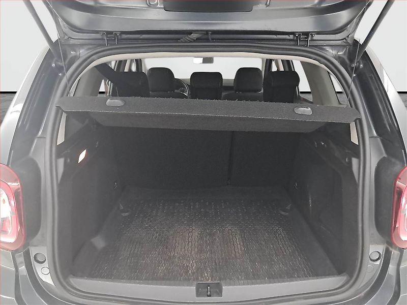 Dacia Duster (2019) 1.6 SCe, Navi, Tempomat - fotka 14 z 17