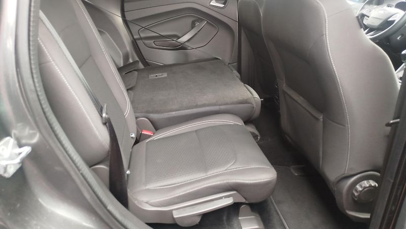 Ford Kuga (2019) 1.5  - fotka 24 z 33