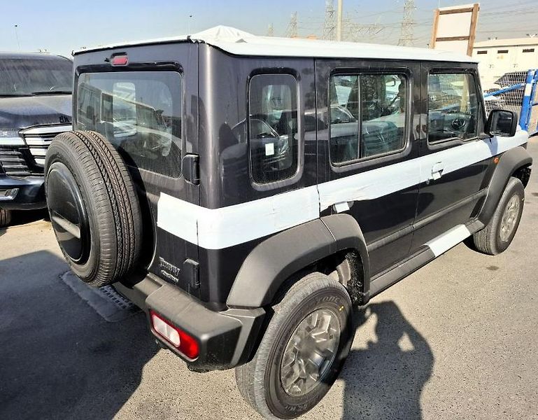 Suzuki Jimny (2026) Nový Suzuki Jimny 2026 - fotka 4 z 14