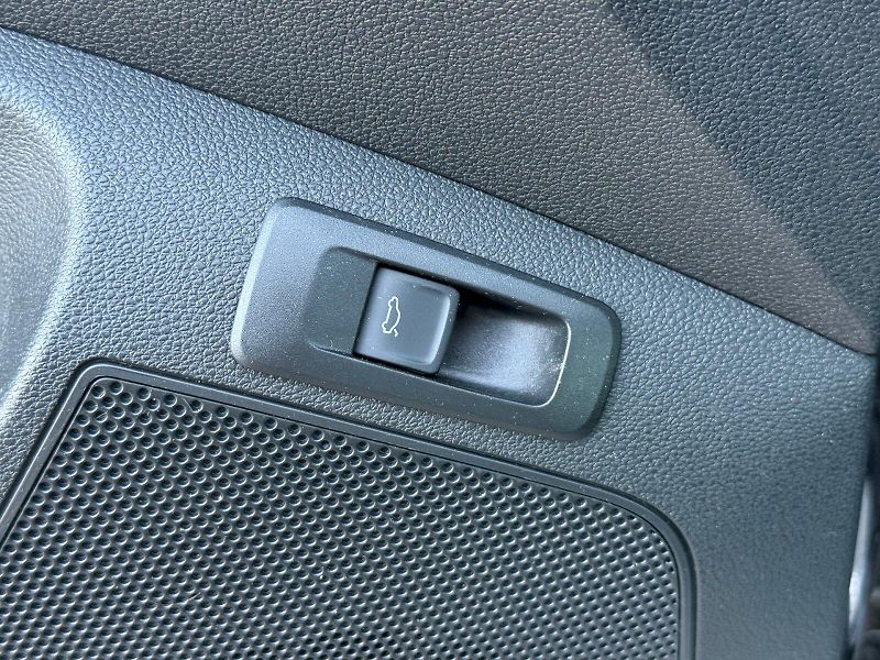 Škoda Karoq (2023) 2.0 TDI 110 kW DSG 4x4 SportLi - fotka 15 z 26