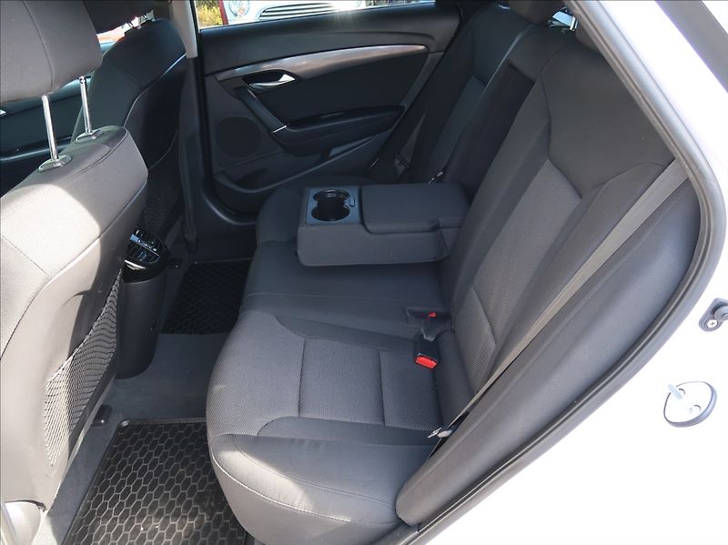 Hyundai i40 1,7 CRDi,104kW,1majČR,automat - fotka 19 z 25