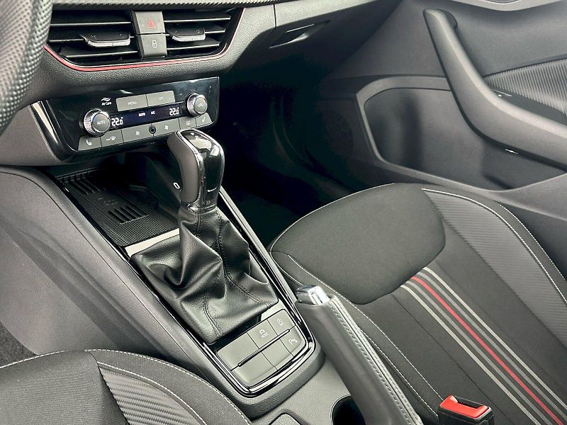 Škoda Kamiq (2025) DSG 1.0TSI 85kW Monte Carlo - fotka 24 z 33