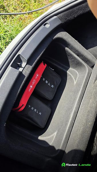 Tesla Model Y (2023) AWD | Boost, PPF, Koni tlumiče - fotka 11 z 14
