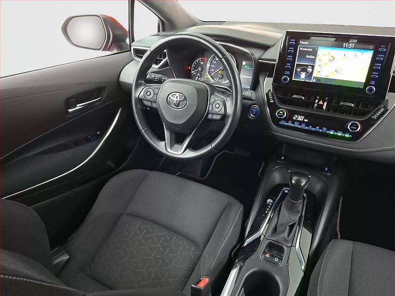 Toyota Corolla (2021) 1.8 Hybrid - fotka 7 z 22