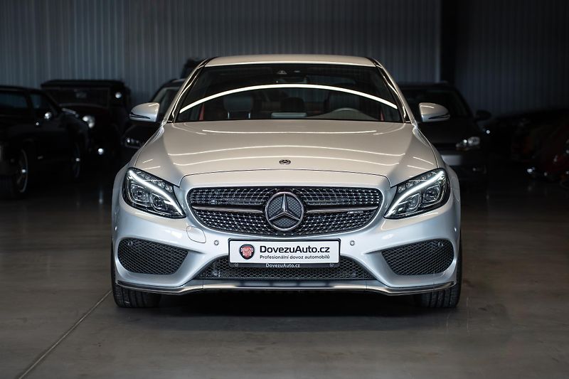 Mercedes-Benz Třídy C C43 AMG BITURBO 4MATIC 270 kW  - fotka 2 z 55