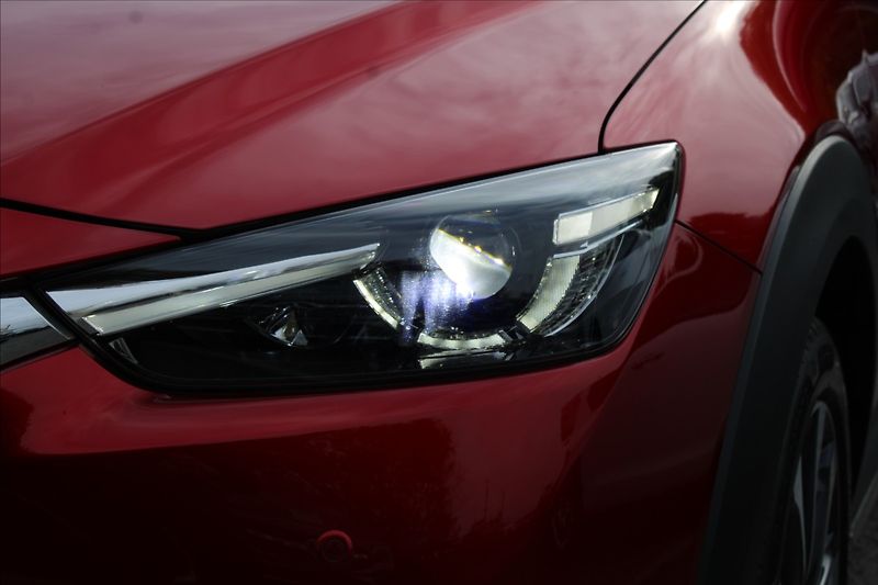 Mazda CX-3 2,0 i  1MAJ,AUTOMAT,REVOLUTION - fotka 32 z 32