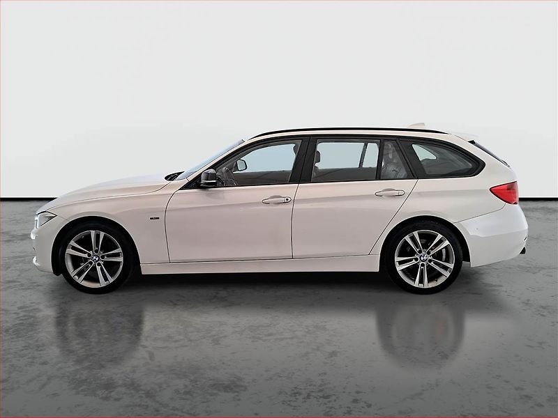 BMW Řada 3 (2015) 320 d, Automat, Navi, Xenony - fotka 3 z 19