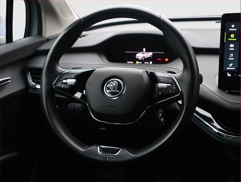 Škoda Enyaq (2022) First Edition iV 60 (62 kWh) - fotka 14 z 26