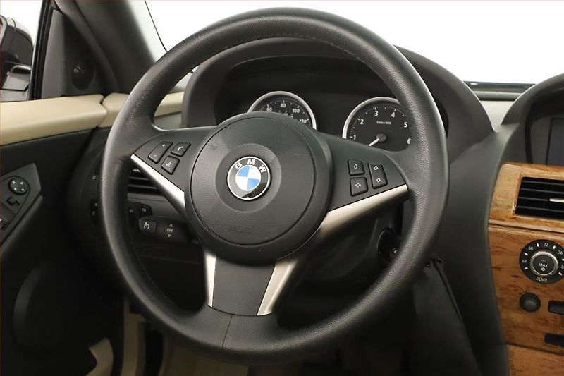 BMW Řada 6 (2005) 645 Ci - fotka 16 z 22
