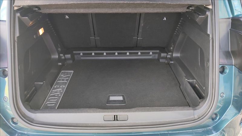 Citroën C5 Aircross 1,5   Feel BHDi EAT8 ČR - fotka 6 z 19
