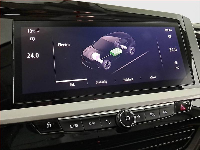 Opel Grandland X (2023) Plug-in Hybrid4 - fotka 17 z 23