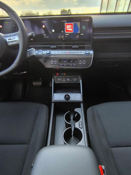 Hyundai Kona (2026) 1,6 T-GDI 2WD DCT SMART TECH  - fotka 11 z 30
