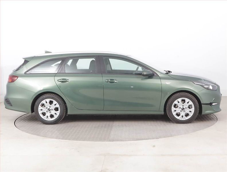 Kia Ceed (2023) Spin 1.0 T-GDI, SPIN, DPH - fotka 6 z 14