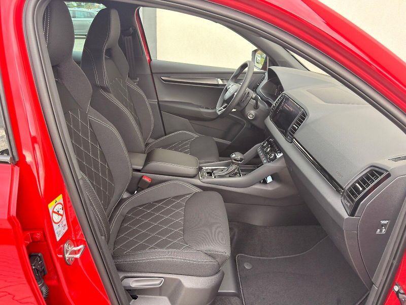 Škoda Karoq (2025) SPORTLINE TSI 1.5/110KW 7AP - fotka 41 z 42