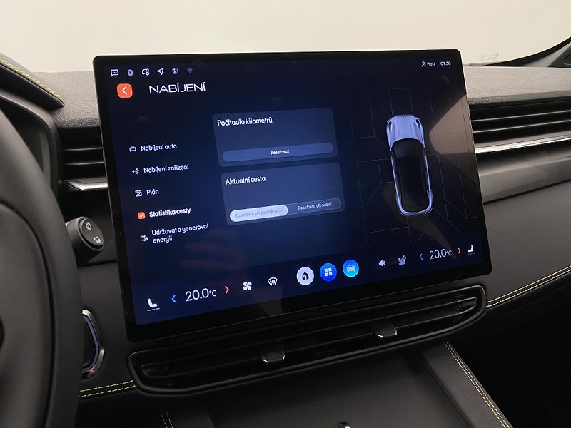 Lynk & Co 01 CORE PHEV AUT CZ 1.maj - fotka 50 z 72