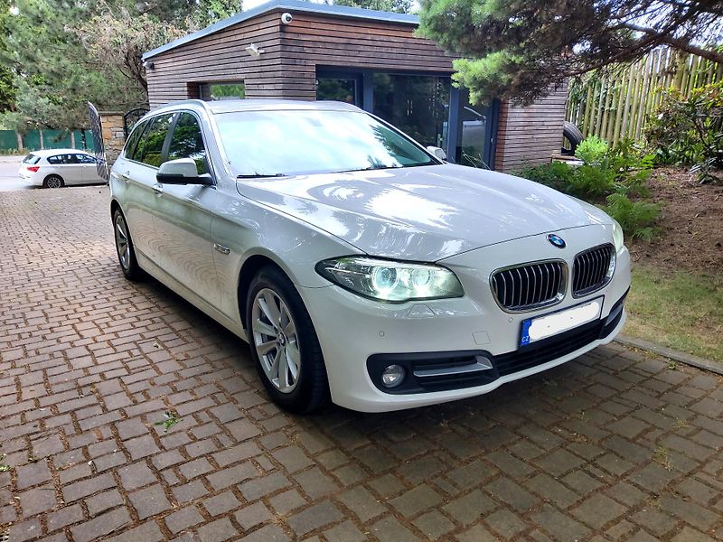 BMW Řada 5 (2016) 520d xDr.  ČR navi nez. topení - fotka 2 z 24