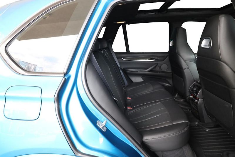 BMW X5 M - fotka 6 z 28