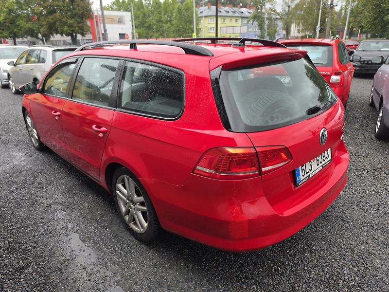 Volkswagen Passat 1.6 TDI Led Tz Navigace  - fotka 3 z 20