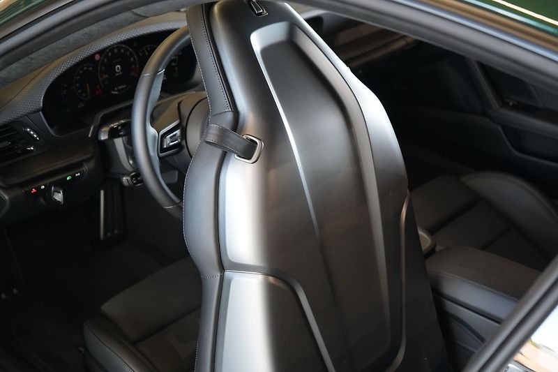 Porsche 911 GT3 Touring,Chrono, Lift, Bose - fotka 23 z 50
