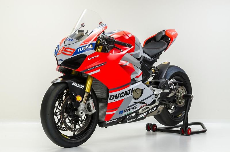 Ducati Panigale V4 S (2018) CORSE ex Jorge Lorenzo - fotka 1 z 39