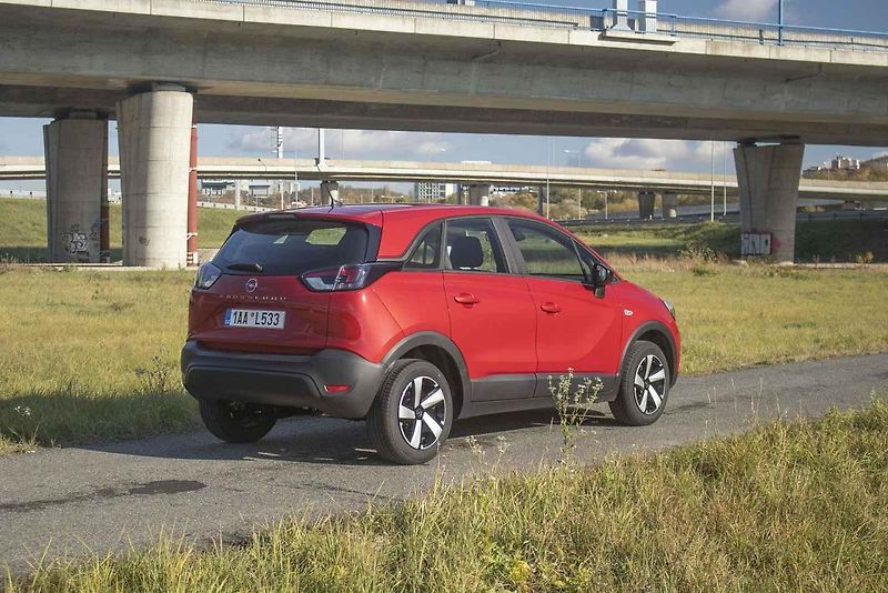 Crossland HIT představuje skvělou nabídku poměru cena-výkon.