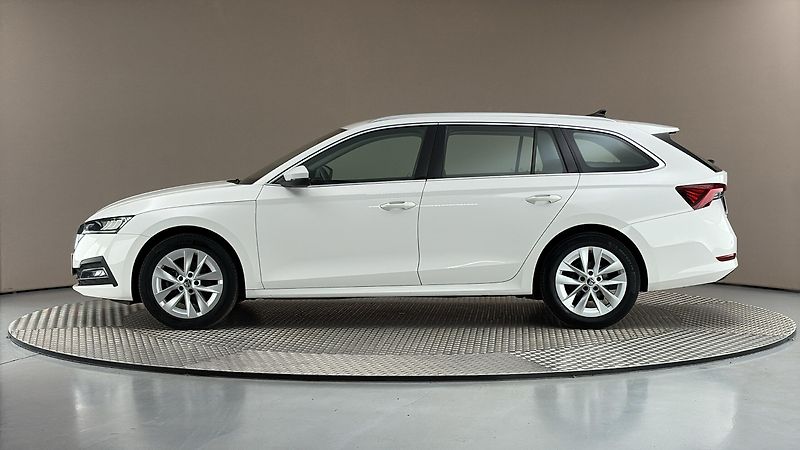 Škoda Octavia 2.0 TDI DSG Style Combi - fotka 4 z 23
