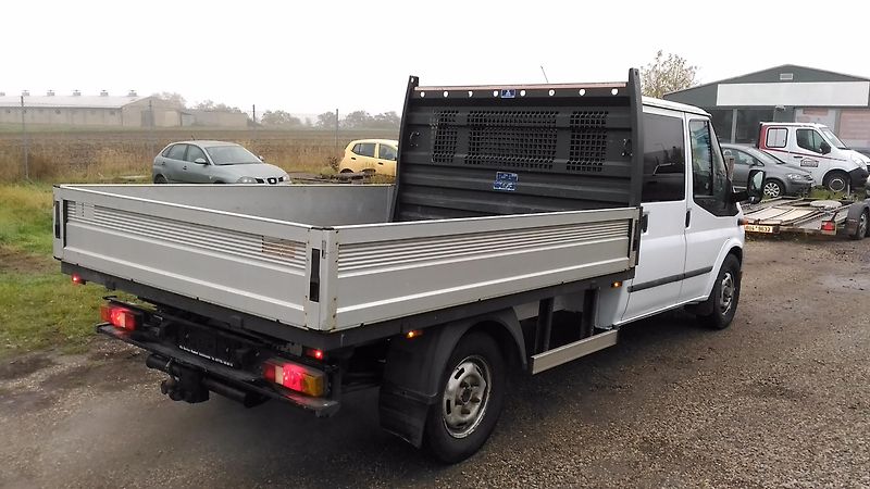 Ford Transit (2013) 2,2TDCI,92KW,4X4,7MÍST,TAŽNÝ - fotka 7 z 25