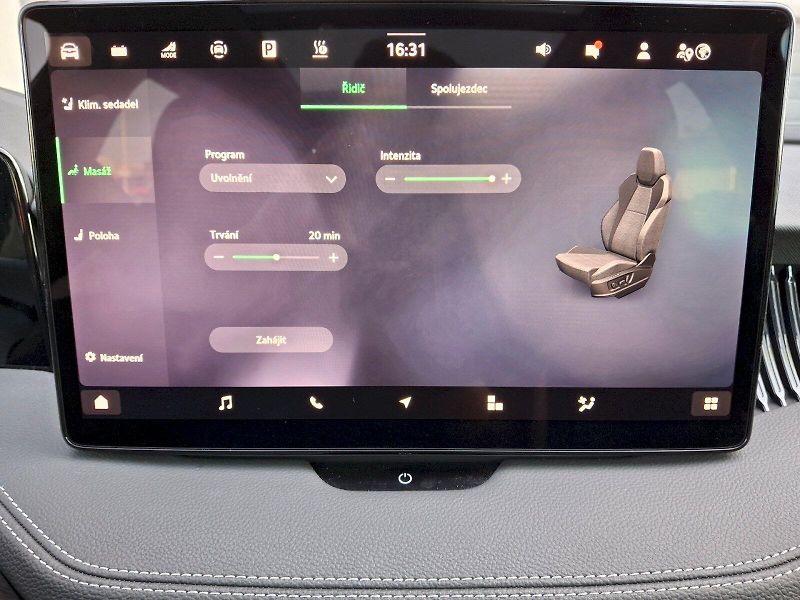 Škoda Superb (2025) Combi iV L&K DSG 1,5TSi 150kW - fotka 24 z 35