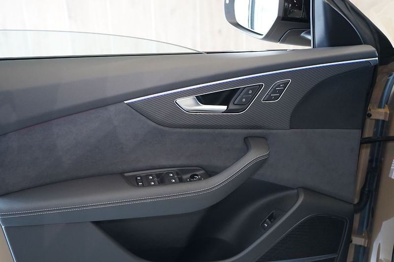 Audi Q8 TDI quattro 210 kW, S line - fotka 25 z 50