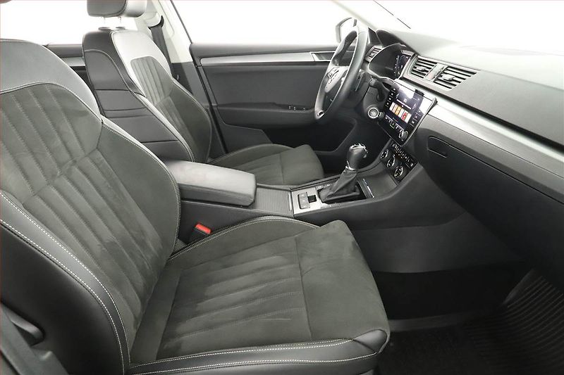 Škoda Superb (2023) Style 2.0 TDI - fotka 7 z 20