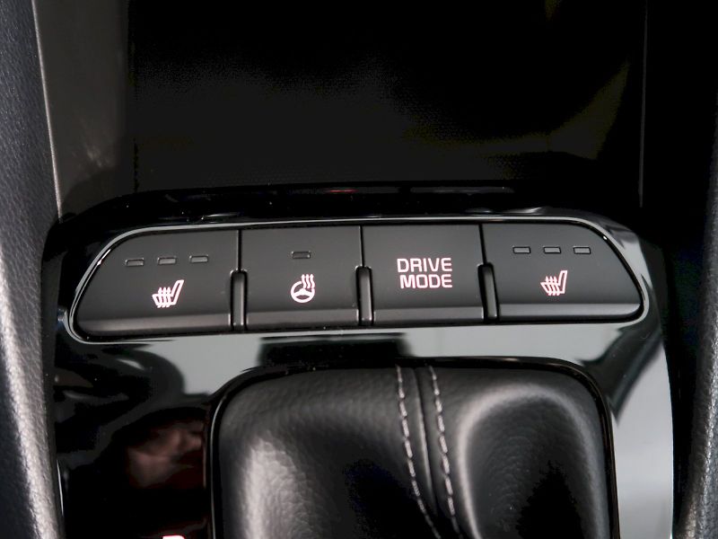 Kia Stonic (2025) SPIN 1.0T-GDi 74KW DCT - fotka 28 z 35