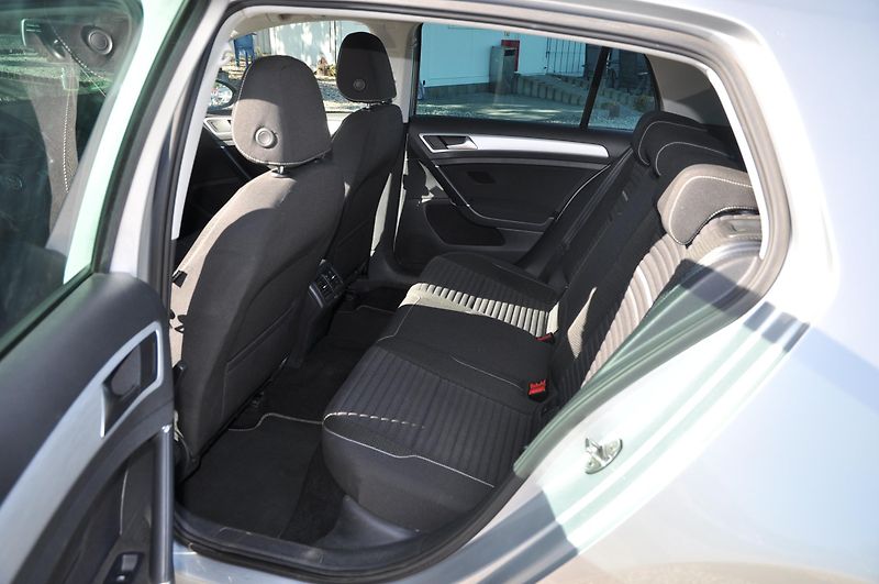 Volkswagen Golf VII 1.2TSi  - fotka 7 z 17