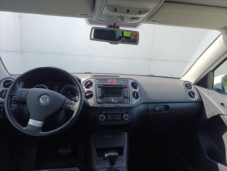 Volkswagen Tiguan 2,0 TDi DSG 4Motion Navi Tažné - fotka 14 z 40