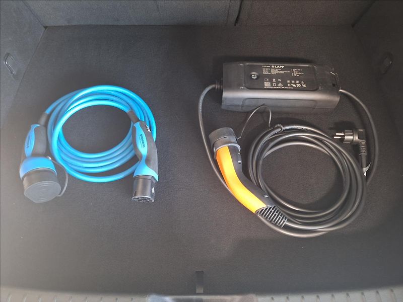 Mazda MX-30 EV e-SKYACTIV LUXURY - VINTAGE - fotka 11 z 13