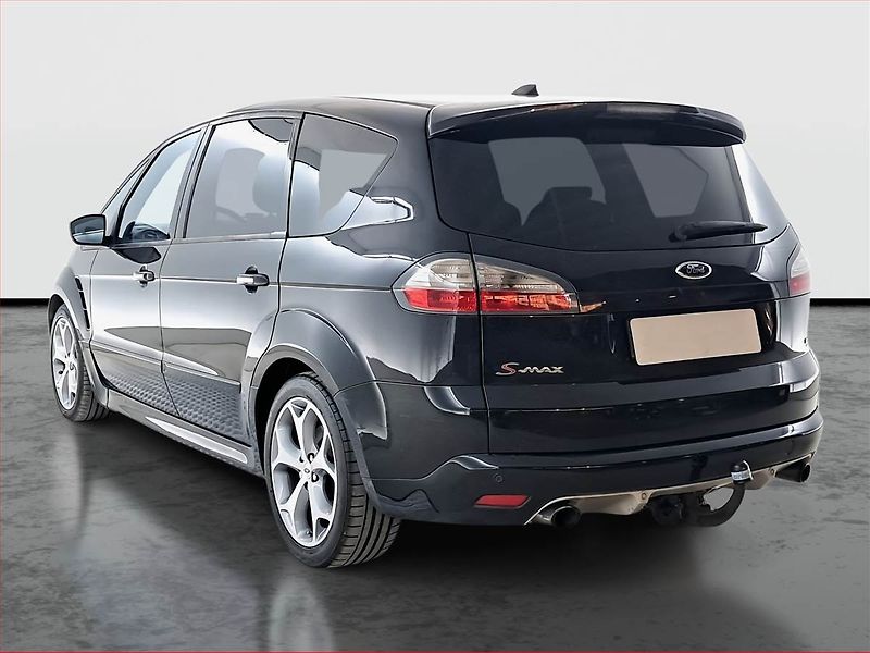 Ford S-MAX (2009) Titanium 2.2 TDCi, 7 míst - fotka 4 z 21