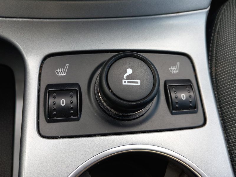 Ford C-MAX (2013) 1,6i NAVI VYHŘ.SED,BEZ KOROZE! - fotka 29 z 46