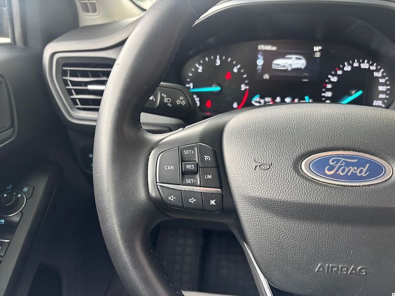 Ford Focus 1.5TDCi/23/TITAN-1M-AT-AKCE26 - fotka 37 z 57