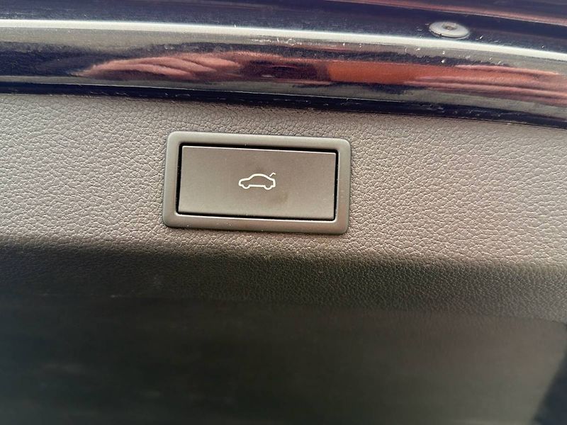 Škoda Superb (2021) kombi 2.0 TDI 7DSG Laurin&Klem - fotka 34 z 35