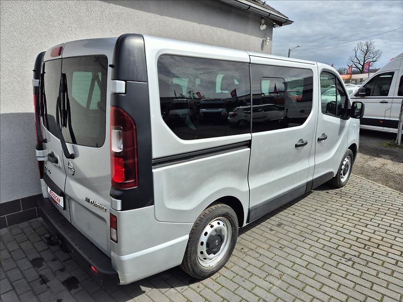 Opel Vivaro (2016) 1,6 CDTi 8 9 Míst TZ Tempomat - fotka 6 z 30