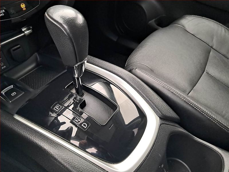 Nissan X-Trail (2017) Tekna 1.6 dCi, Automat, Kůže - fotka 13 z 23