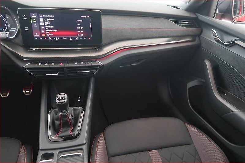 Škoda Octavia (2021) RS 2.0 TSI - fotka 8 z 20
