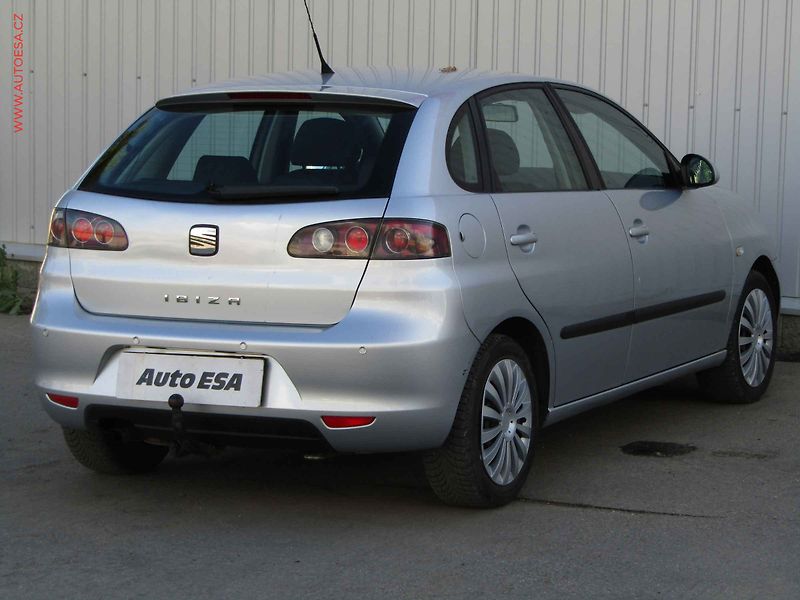 Seat Ibiza (2006) 1.4 i, AC, TZ, temp - fotka 4 z 15