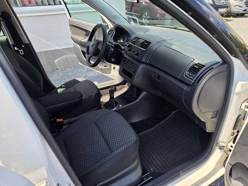 Škoda Fabia 1.2 TSI  - fotka 16 z 30
