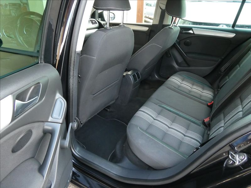 Volkswagen Golf 1,2 TSi 77kW Match,po rozvodec - fotka 17 z 53