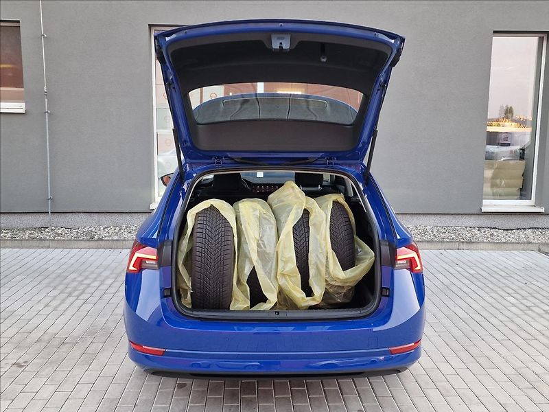 Škoda Octavia 2.0TDI Style Combi,ČR,1.Maj. - fotka 40 z 50